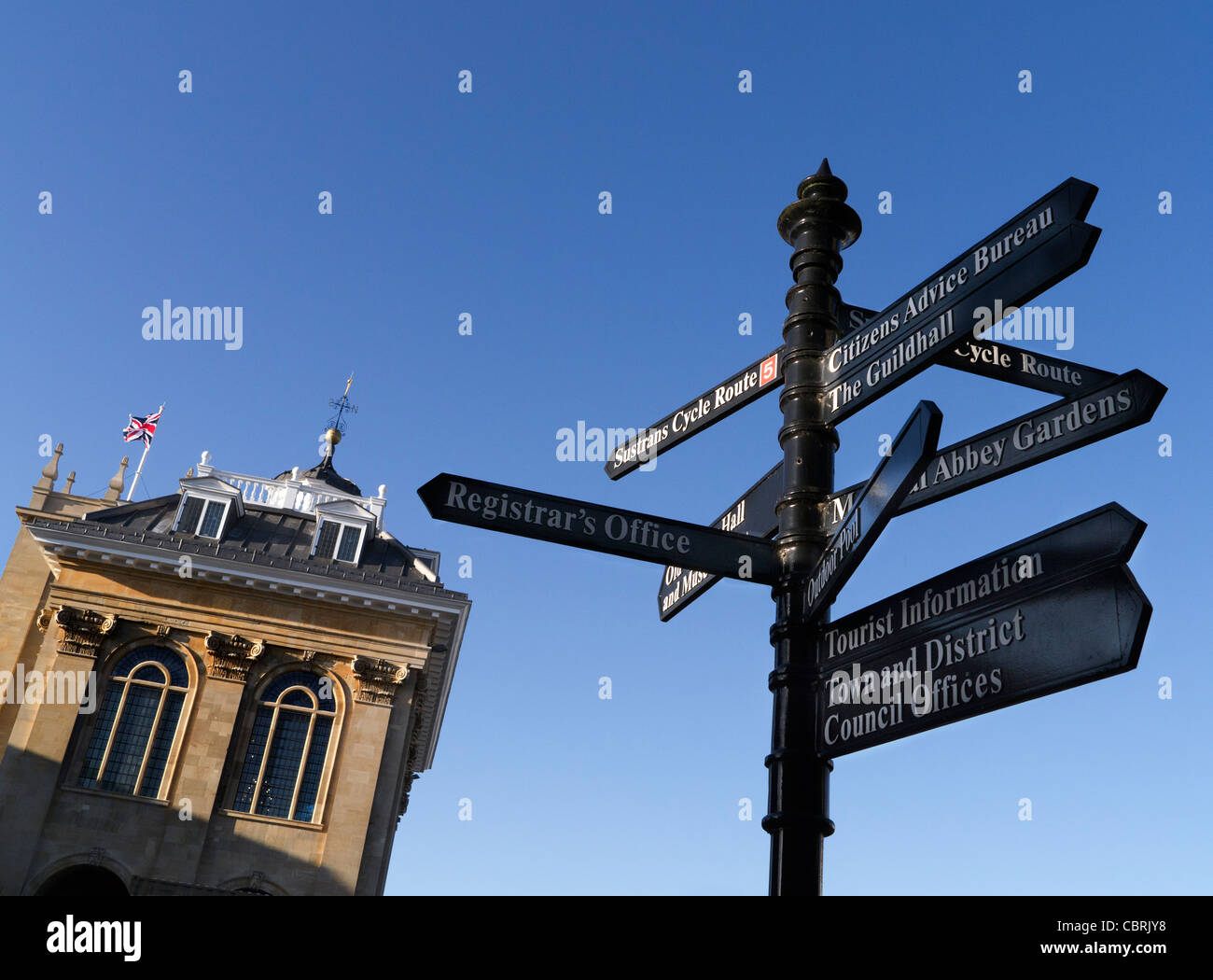 Landmark and directions sign, with Abingdon-on-Thames Museum Stock Photo