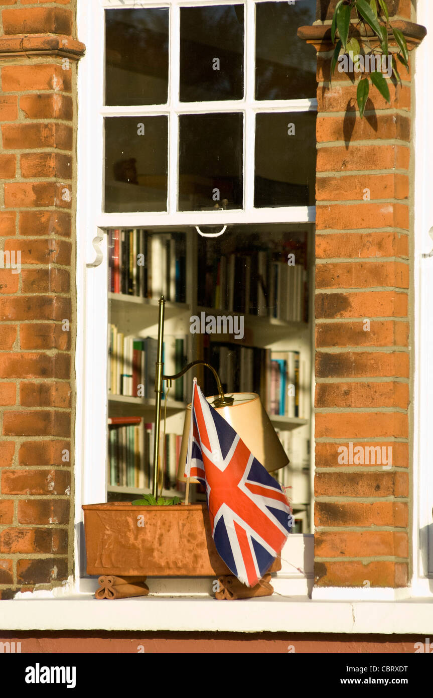 Terracotta bookshelf hires stock photography and images Alamy
