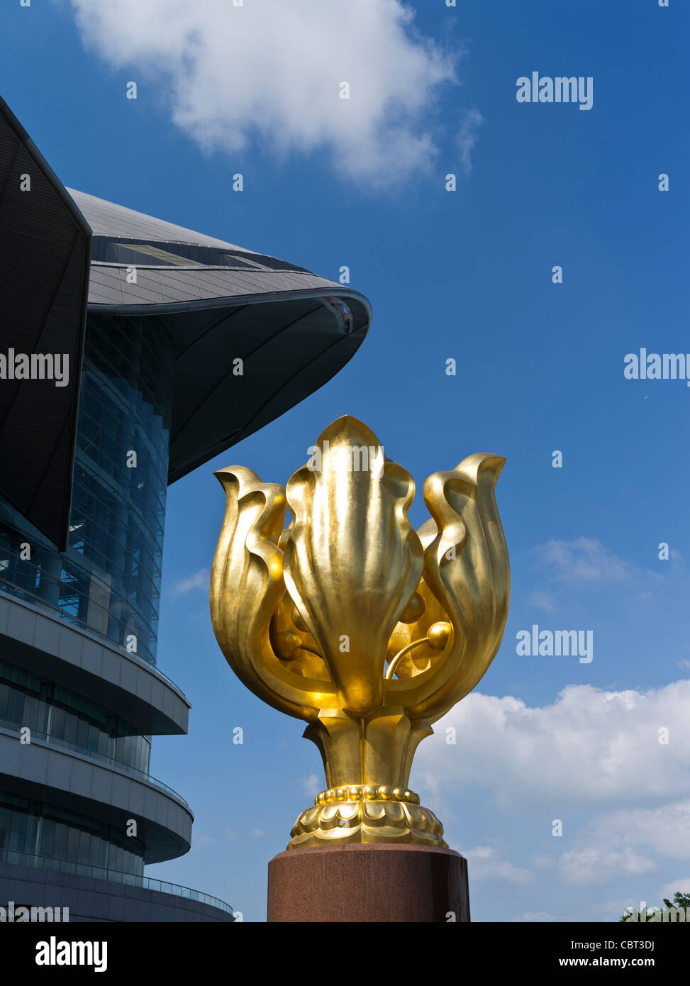 dh Golden Bauhinia Flower WAN CHAI HONG KONG HKCEC Expo Promenade HK convention exhibition centre Stock Photo