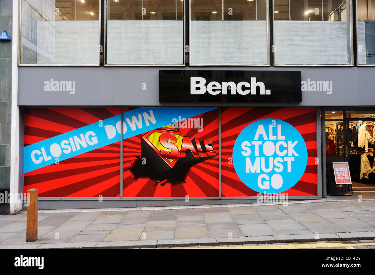 Closing down sale Bench shop in Bold Street, Liverpool Stock Photo