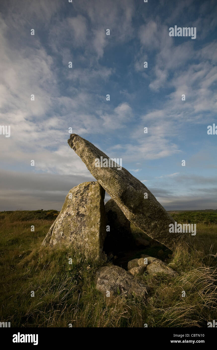 Mulfra Quoit Neolithic Burial Chamber near Penzance, Cornwall, UK Stock Photo