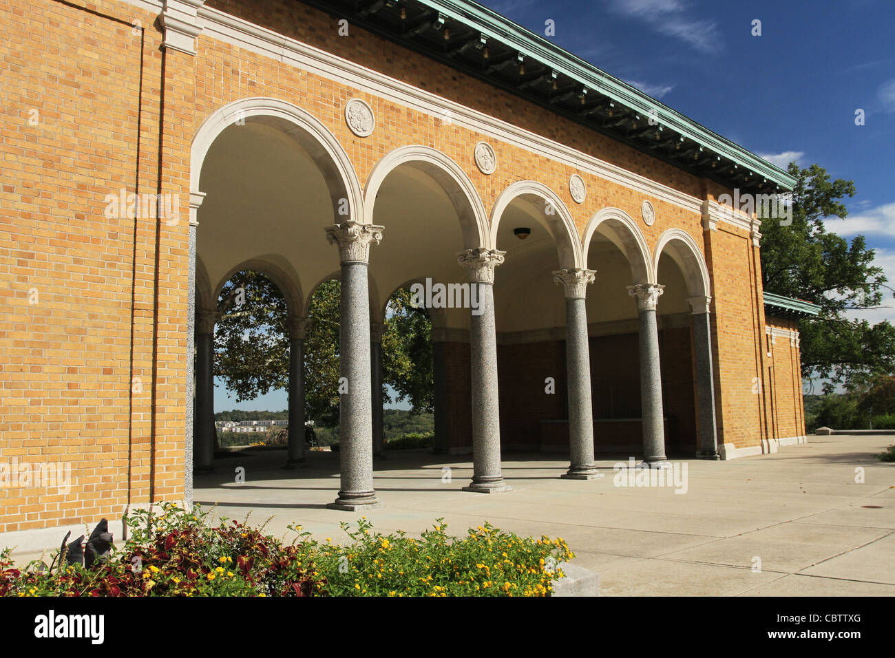 Mount Echo Pavilion. Mount Echo Park, Cincinnati, Ohio, USA. Italian Renaissance architecture with Roman columns. Stock Photo