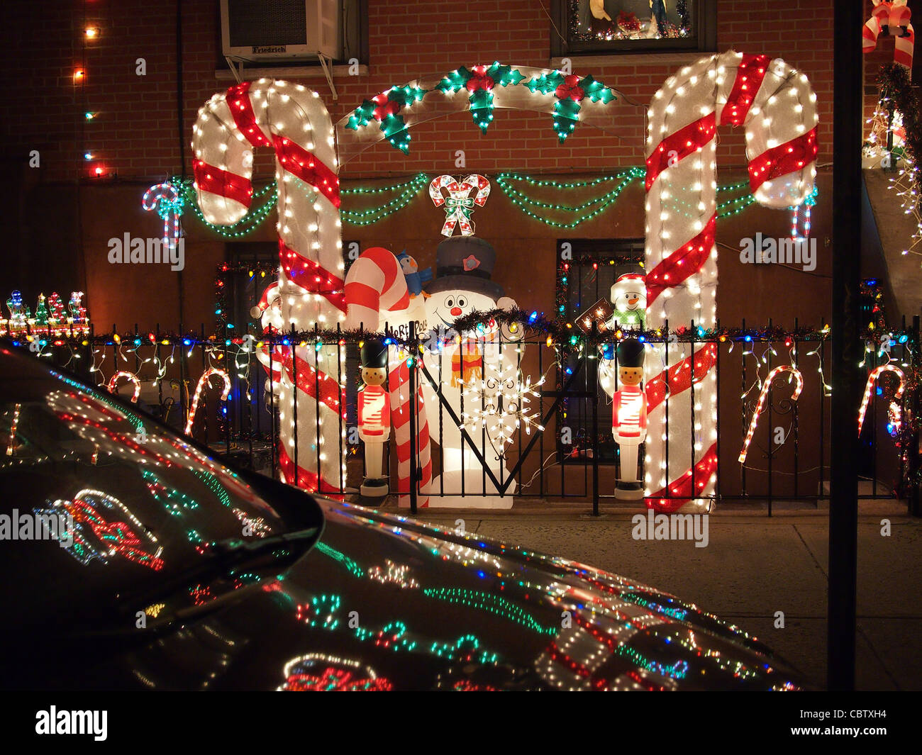 Reflections christmas lights hires stock photography and images Alamy