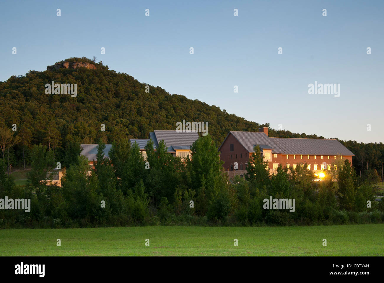 Arkansas State University At The Base Of Sugarloaf Mountain In Heber Stock Photo Alamy Arkansas State University At The Base Of Sugarloaf Mountain In Heber Stock Photo Alamy