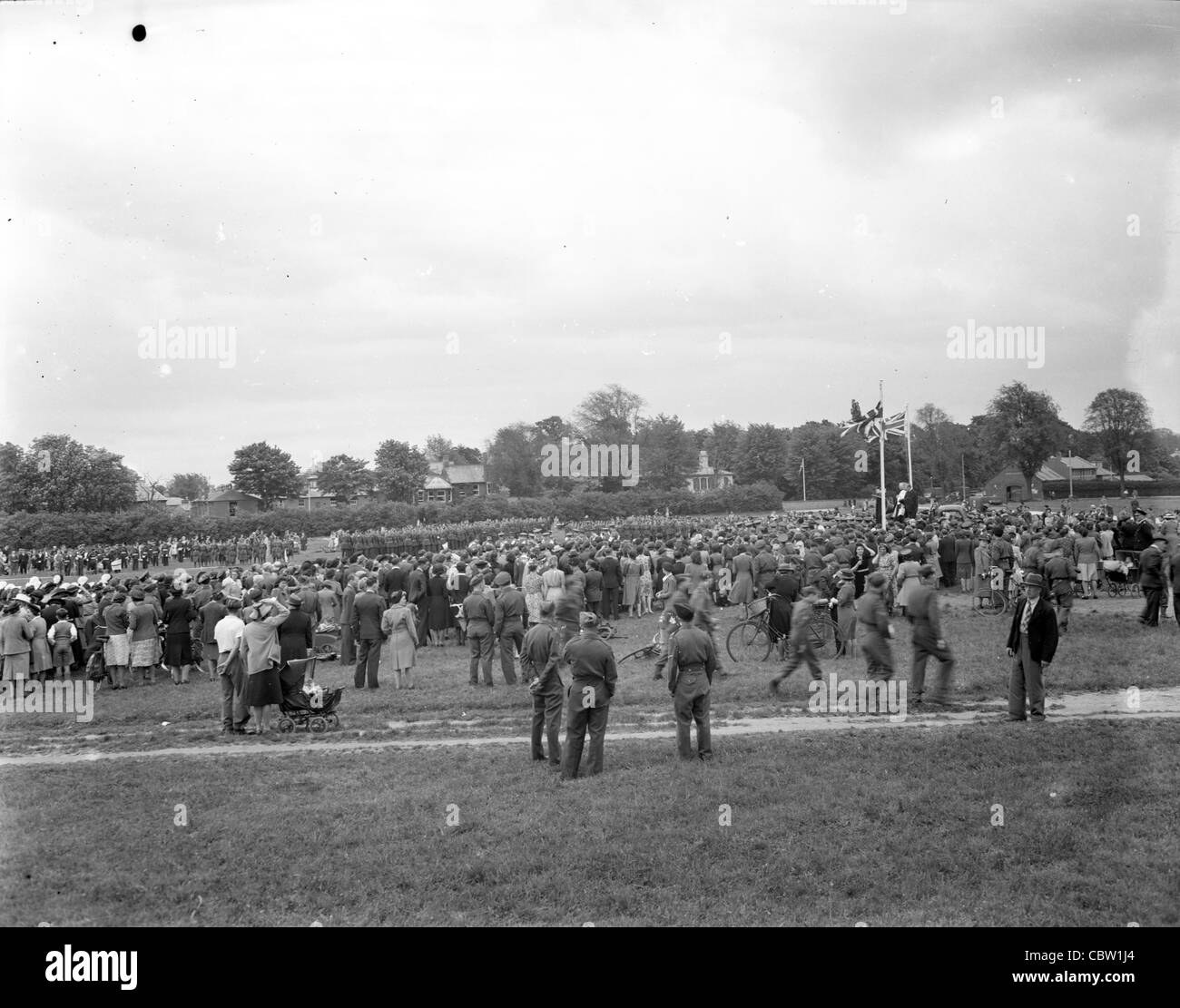 Europe and England during World War II. Large gathering of british in open field Stock Photo
