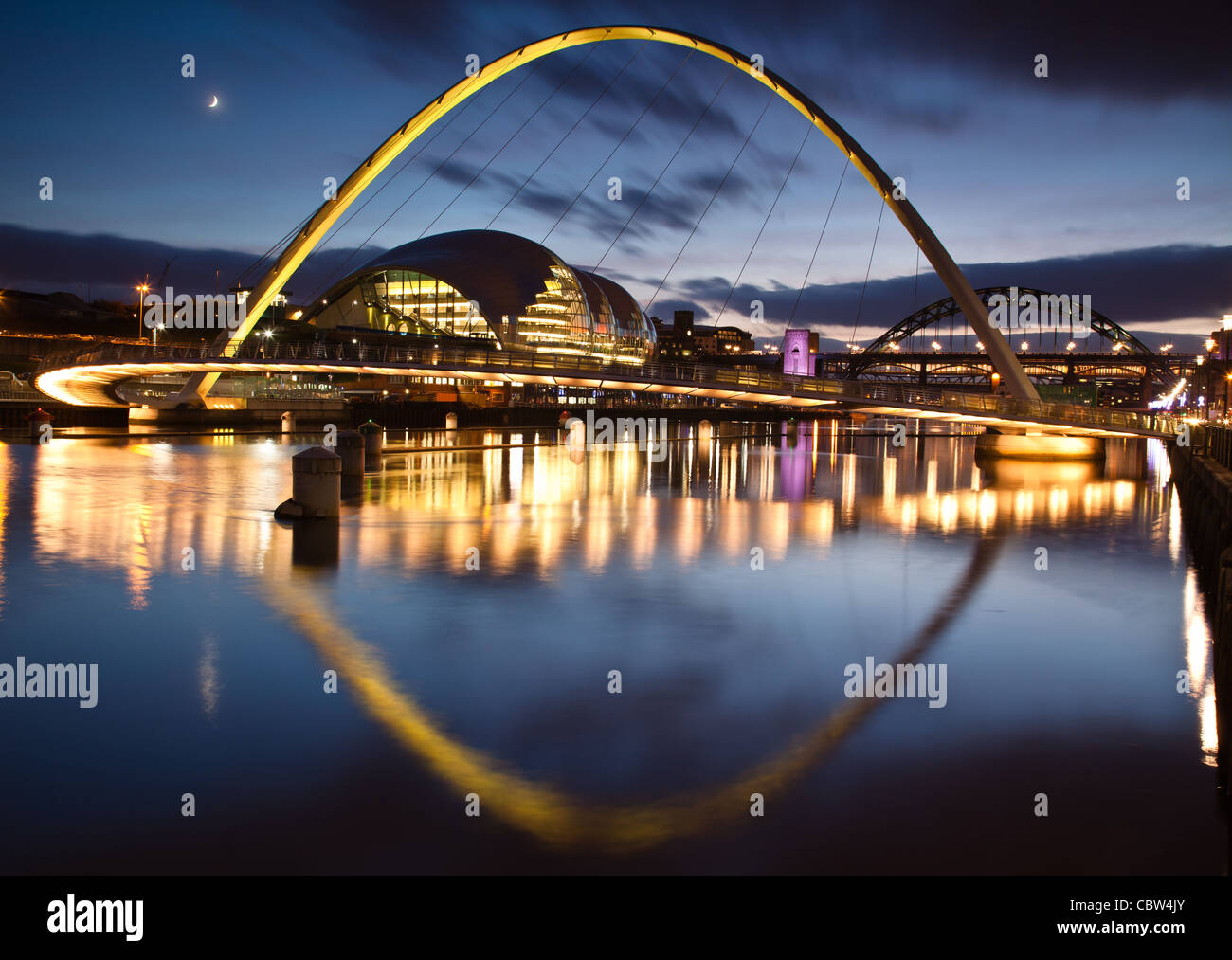 The Millennium Bridge and Sage Building in Gateshead Stock Photo