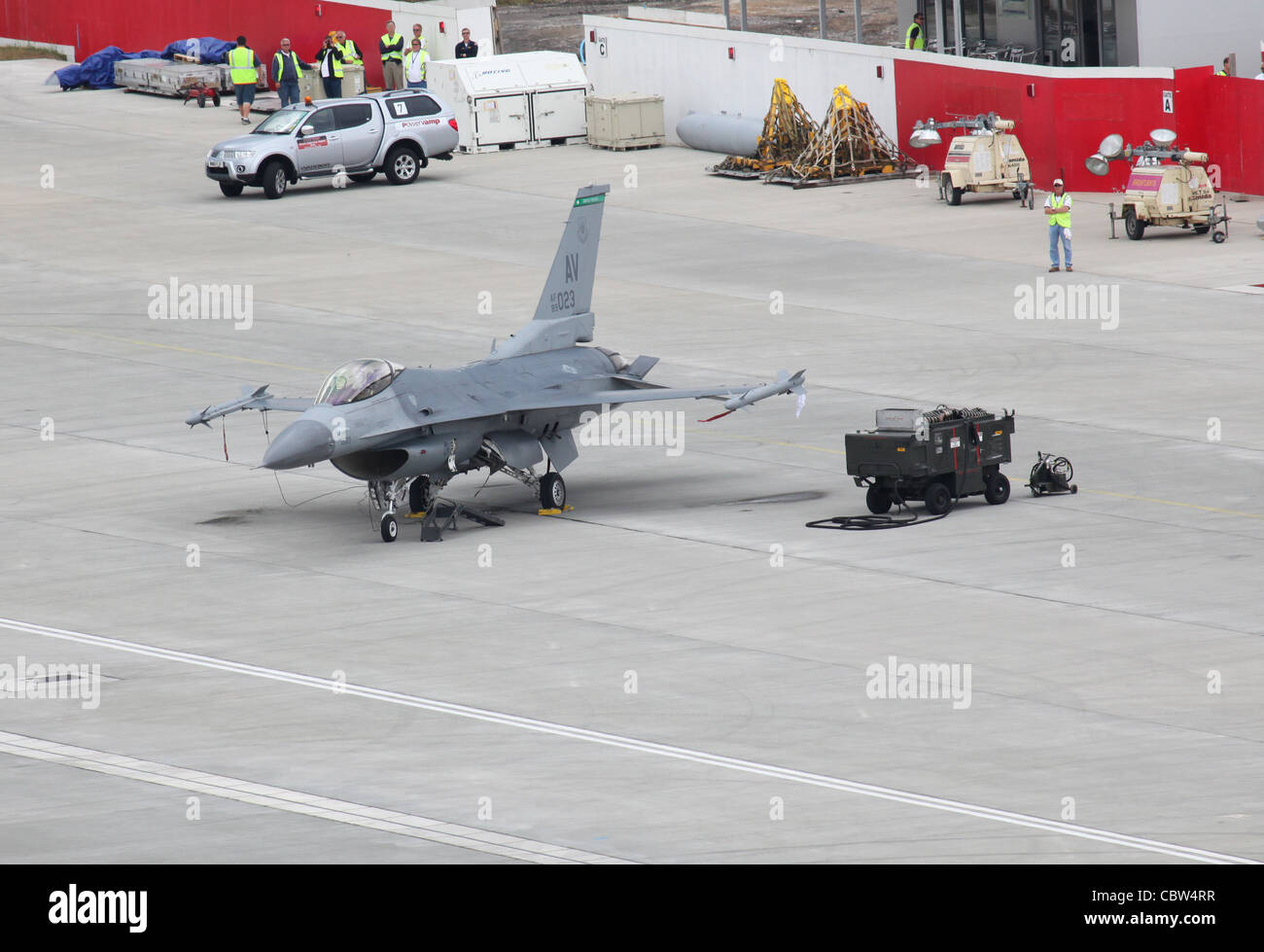 F 16 fighter jet hi-res stock photography and images - Alamy