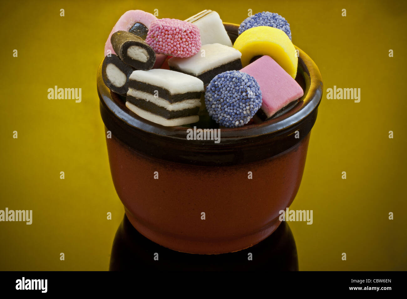Liquorice sweets hires stock photography and images Alamy