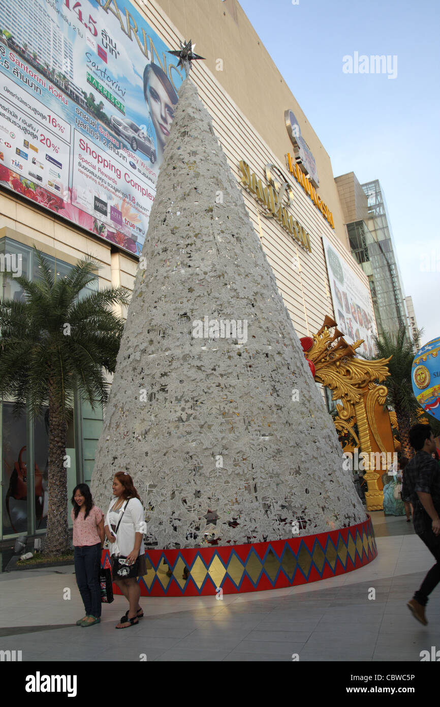 Christmas tree at Siam Paragon in Bangkok Stock Photo Alamy