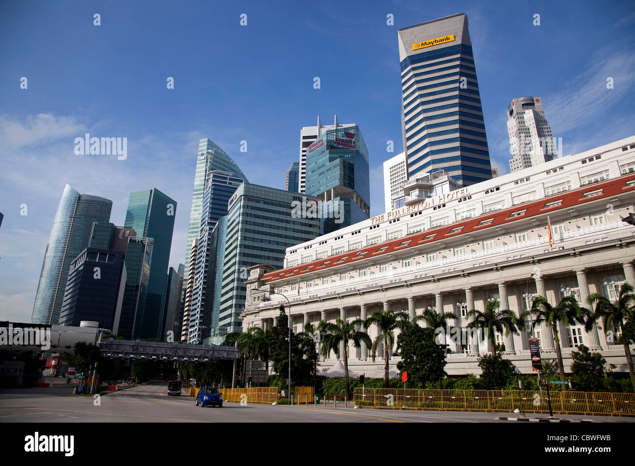 Sunny day singapore city center hi-res stock photography and images - Alamy