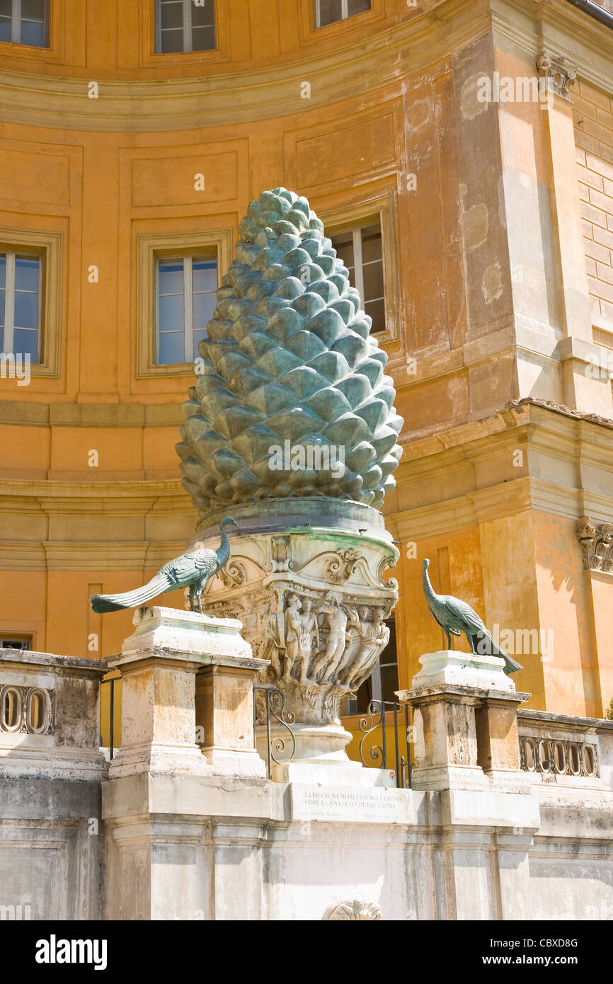 Pine cone statue at vatican museum Stock Photo Alamy