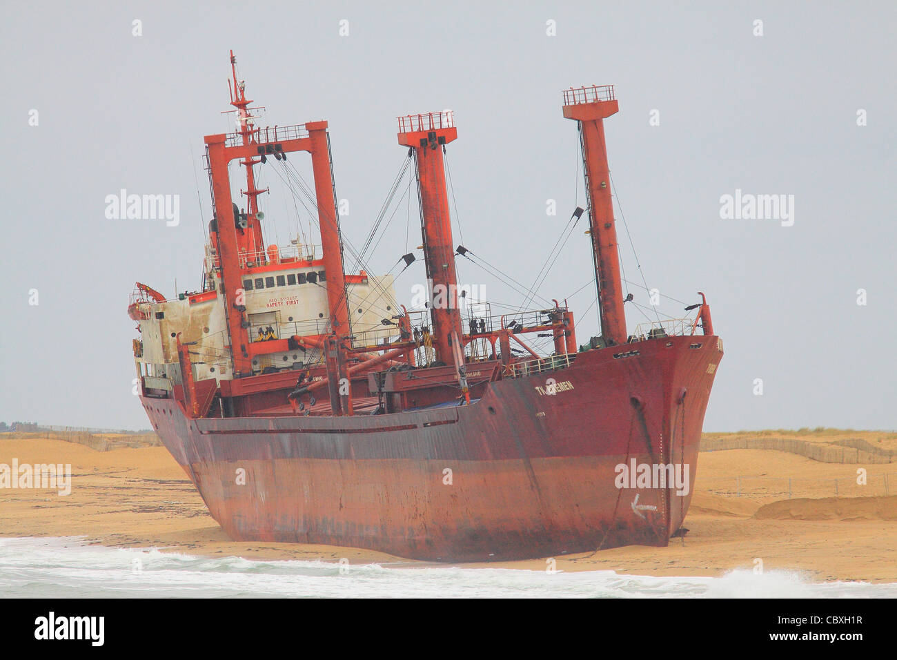 Grounding boat hires stock photography and images Alamy