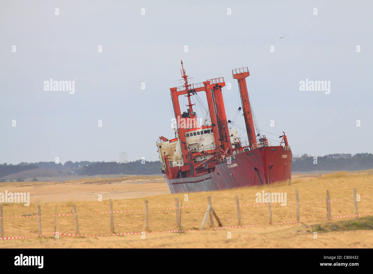 Grounding boat hires stock photography and images Alamy