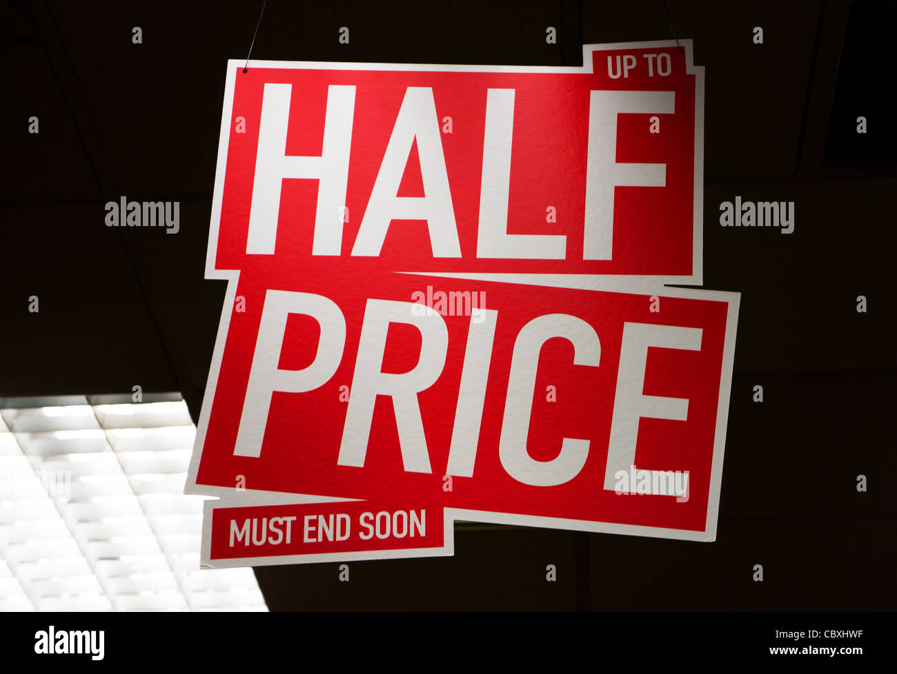 Half price sale hires stock photography and images Alamy