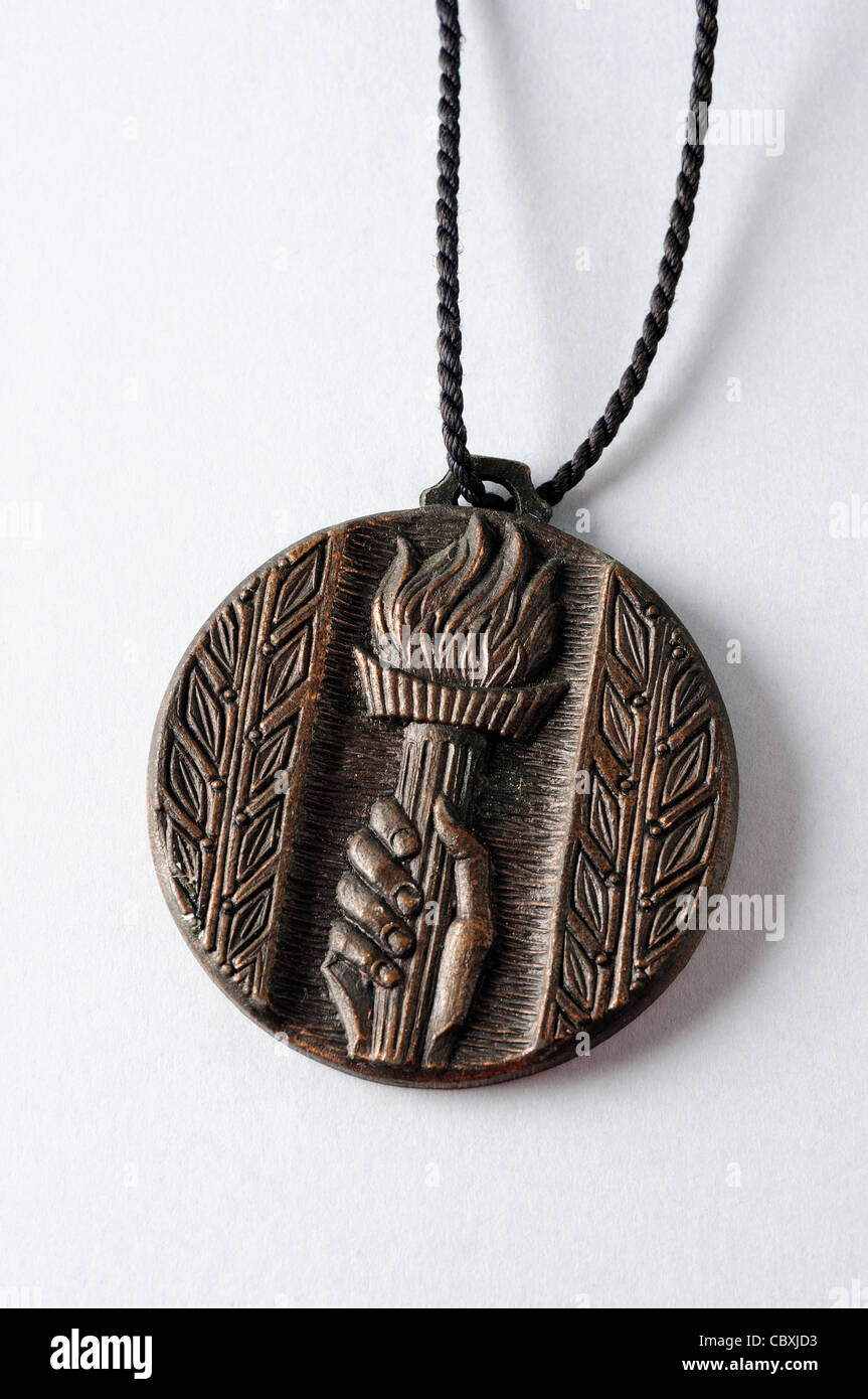 Medal With The Symbol Of The Olympic Torch Stock Photo Alamy medal-with-the-symbol-of-the-olympic-torch-stock-photo-alamy