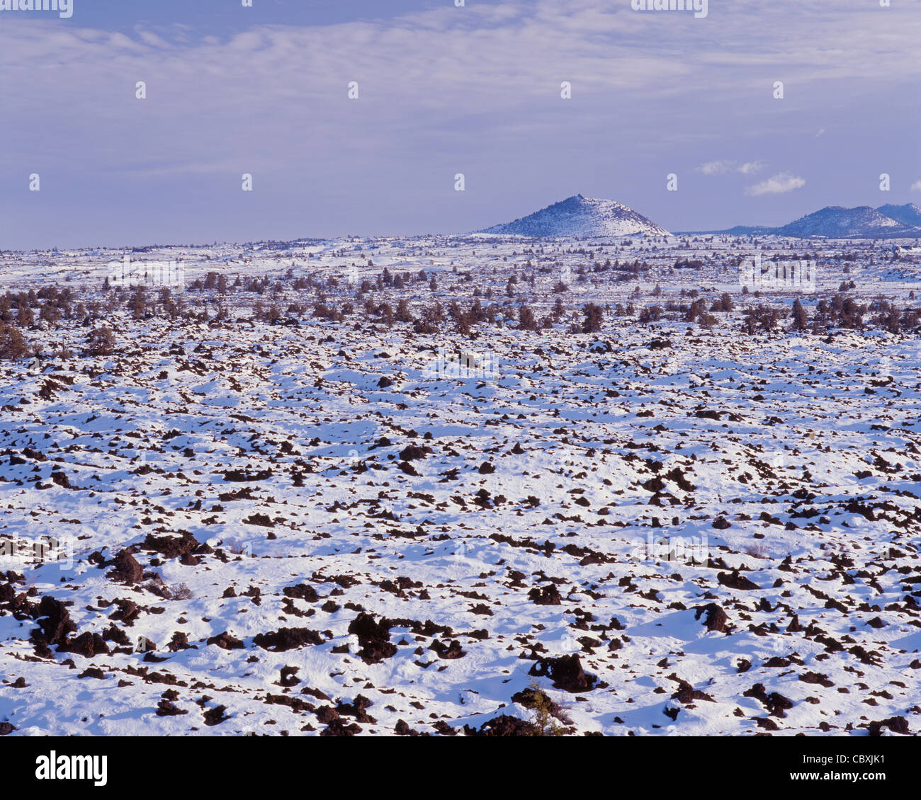 Schonchin butte hires stock photography and images Alamy