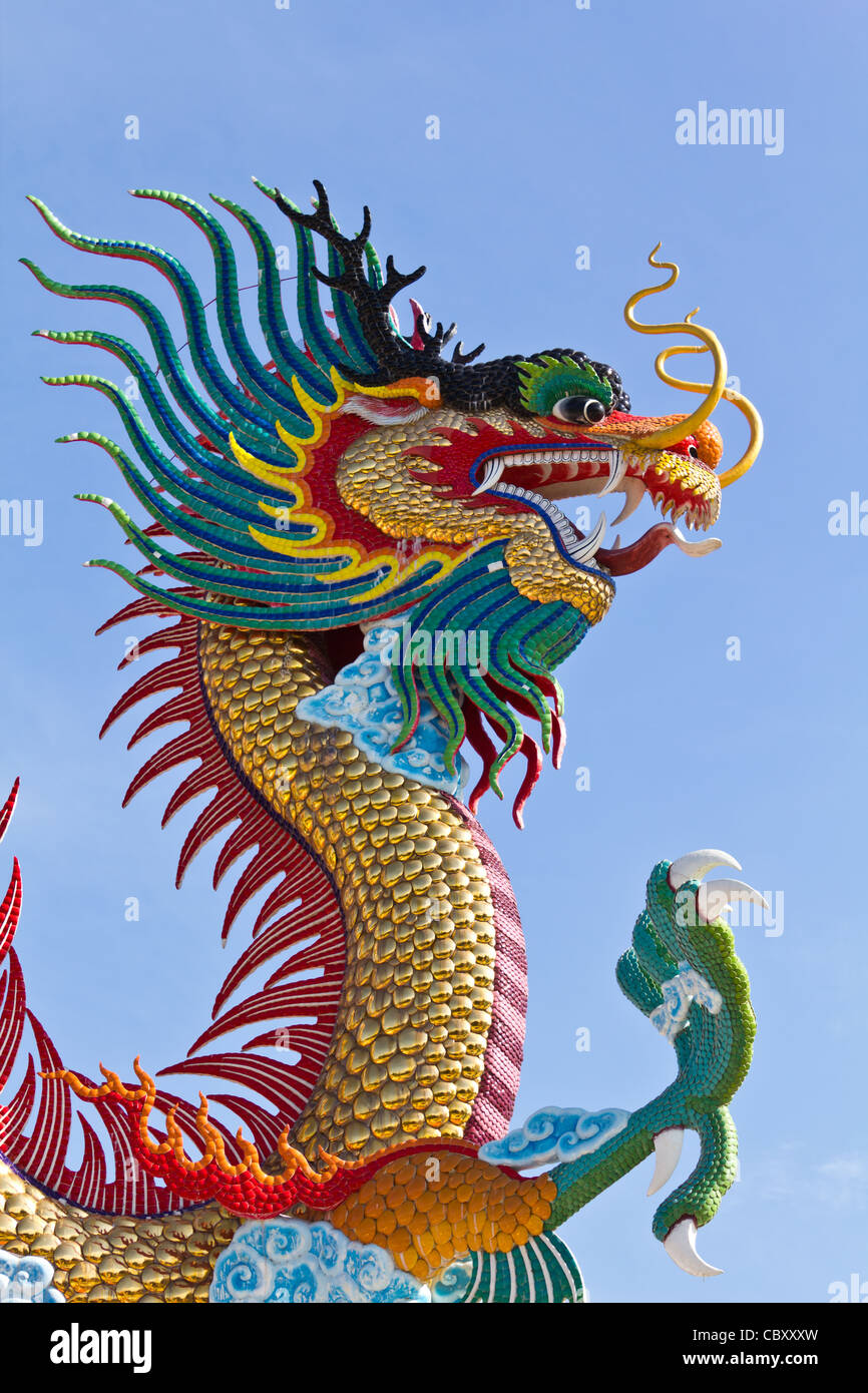 Big dragons hi-res stock photography and images - Alamy