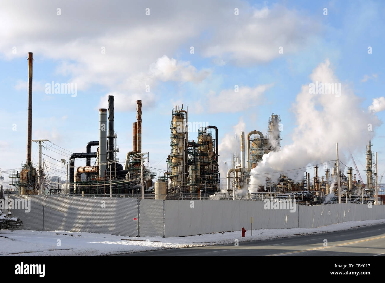 Canada oil refinery hires stock photography and images Alamy