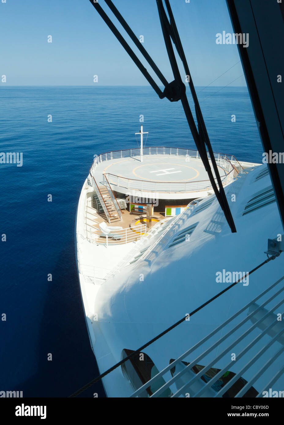 Landing Platform Helicopter Ship High Resolution Stock Photography And Images Alamy