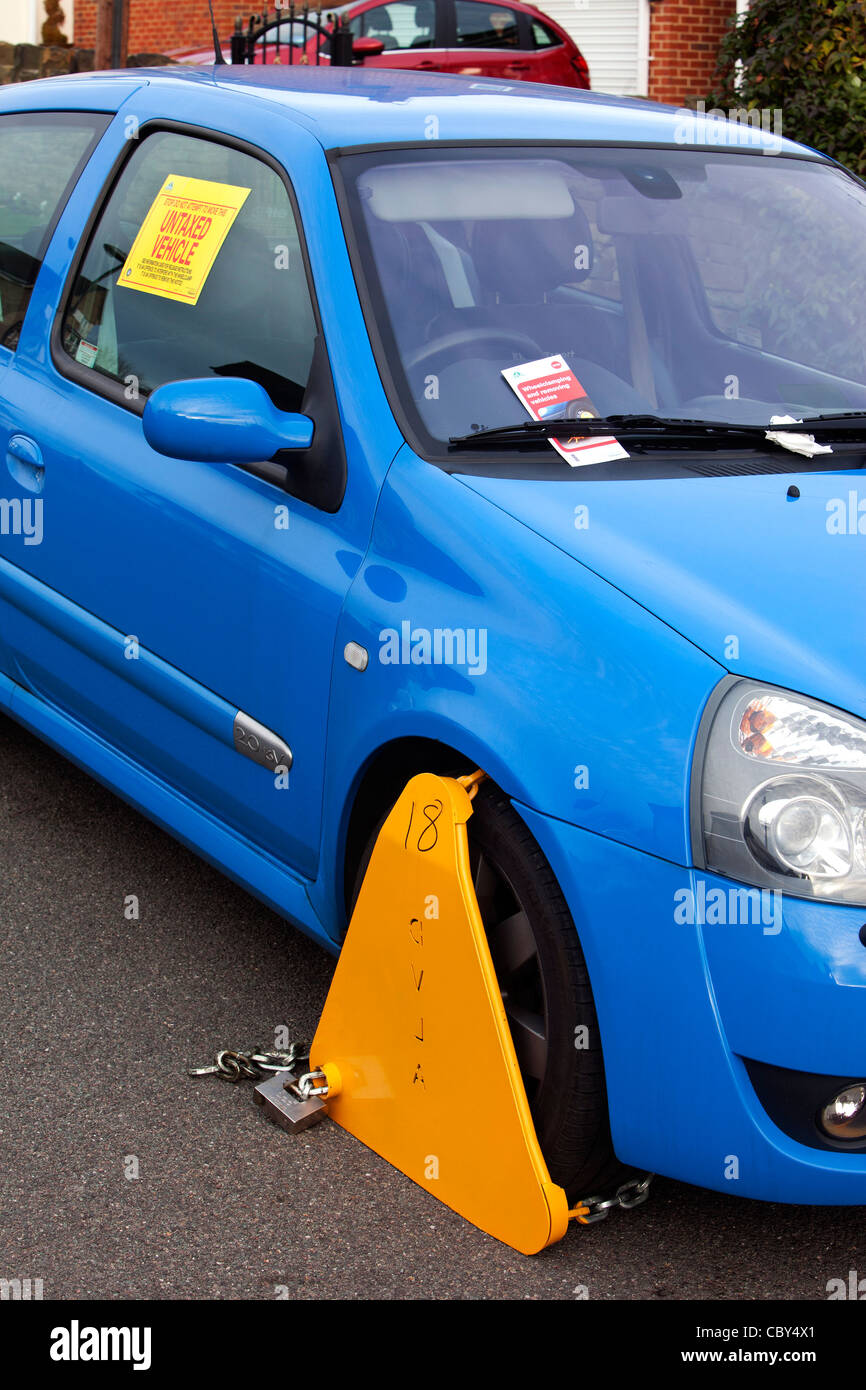 Clamped vehicle hires stock photography and images Alamy