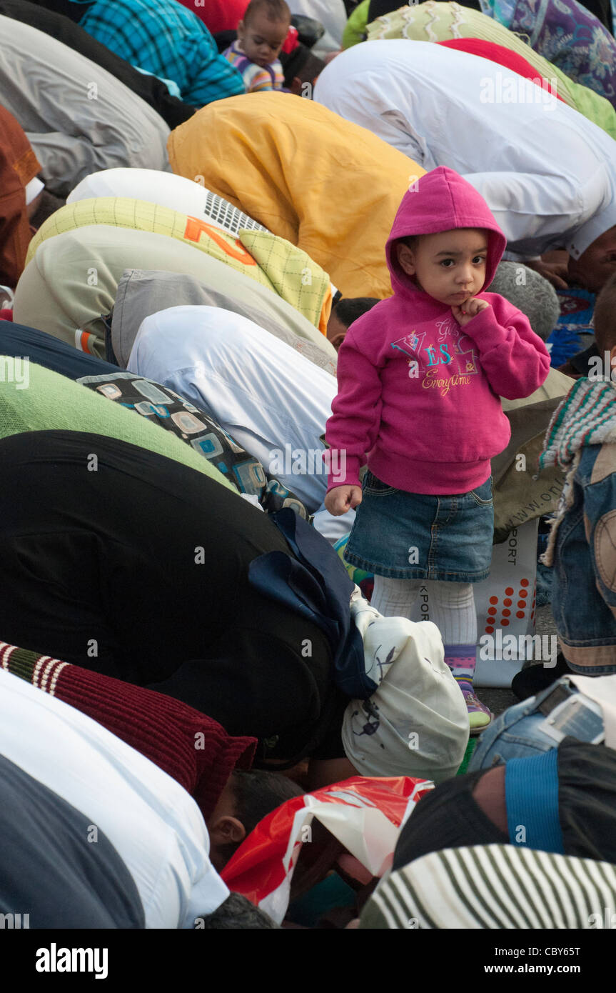 Eid Prayers Stock Photos & Eid Prayers Stock Images - Alamy