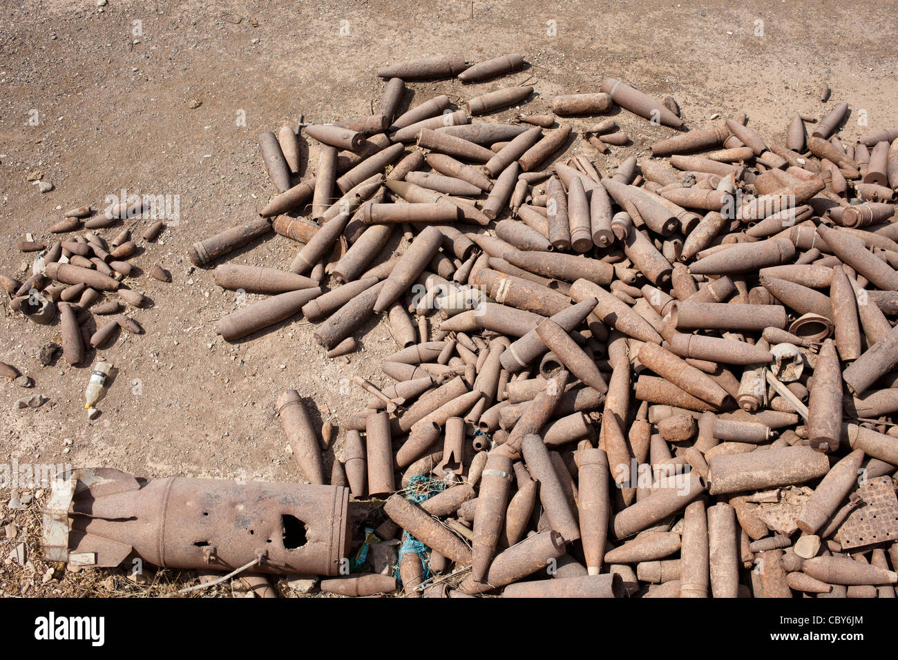 Mortar shells hires stock photography and images Alamy