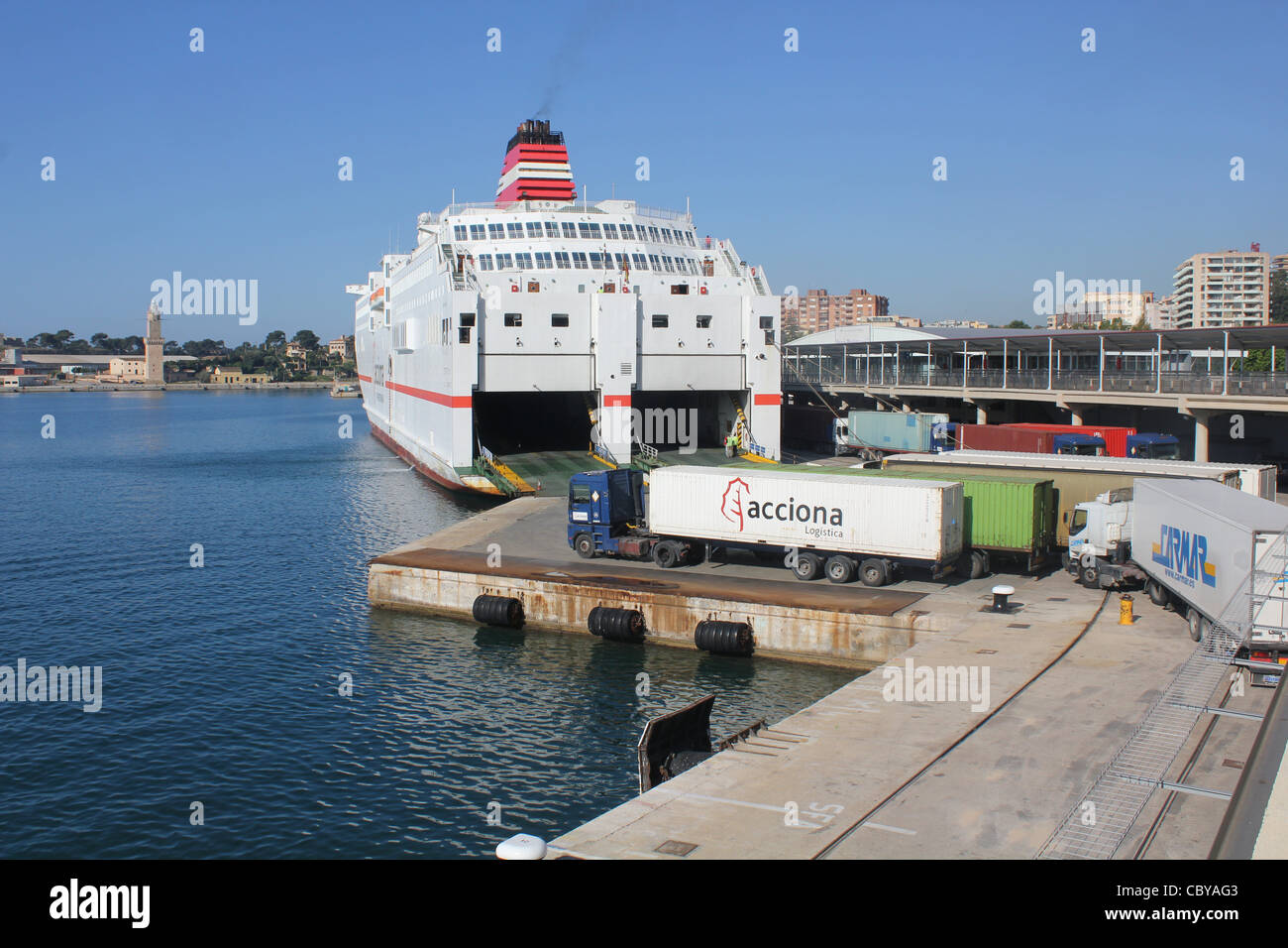 Acciona / Trasmediterranea RoRo ferry 'Fortuny' loading lorry traffic Palma,  Mallorca / Majorca Stock Photo