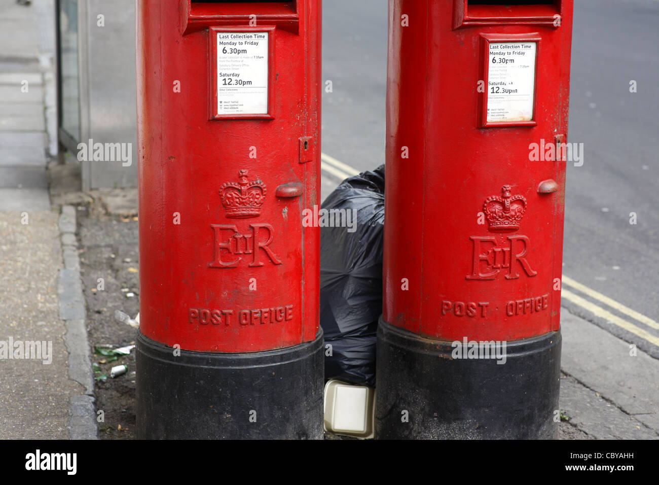 Royal mail post boxes hires stock photography and images Alamy