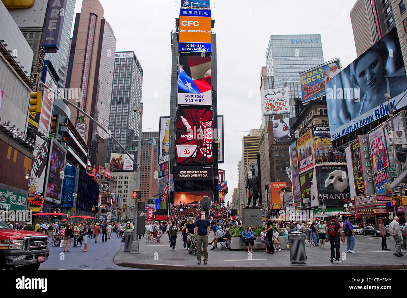 Father duffy square hi-res stock photography and images - Alamy