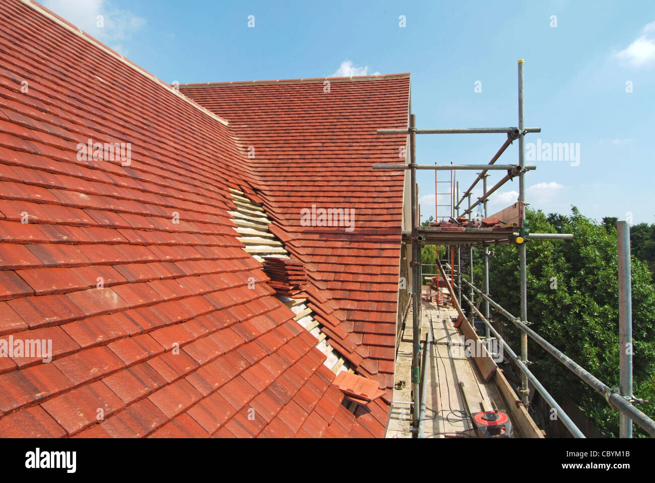 Full house re-roofing