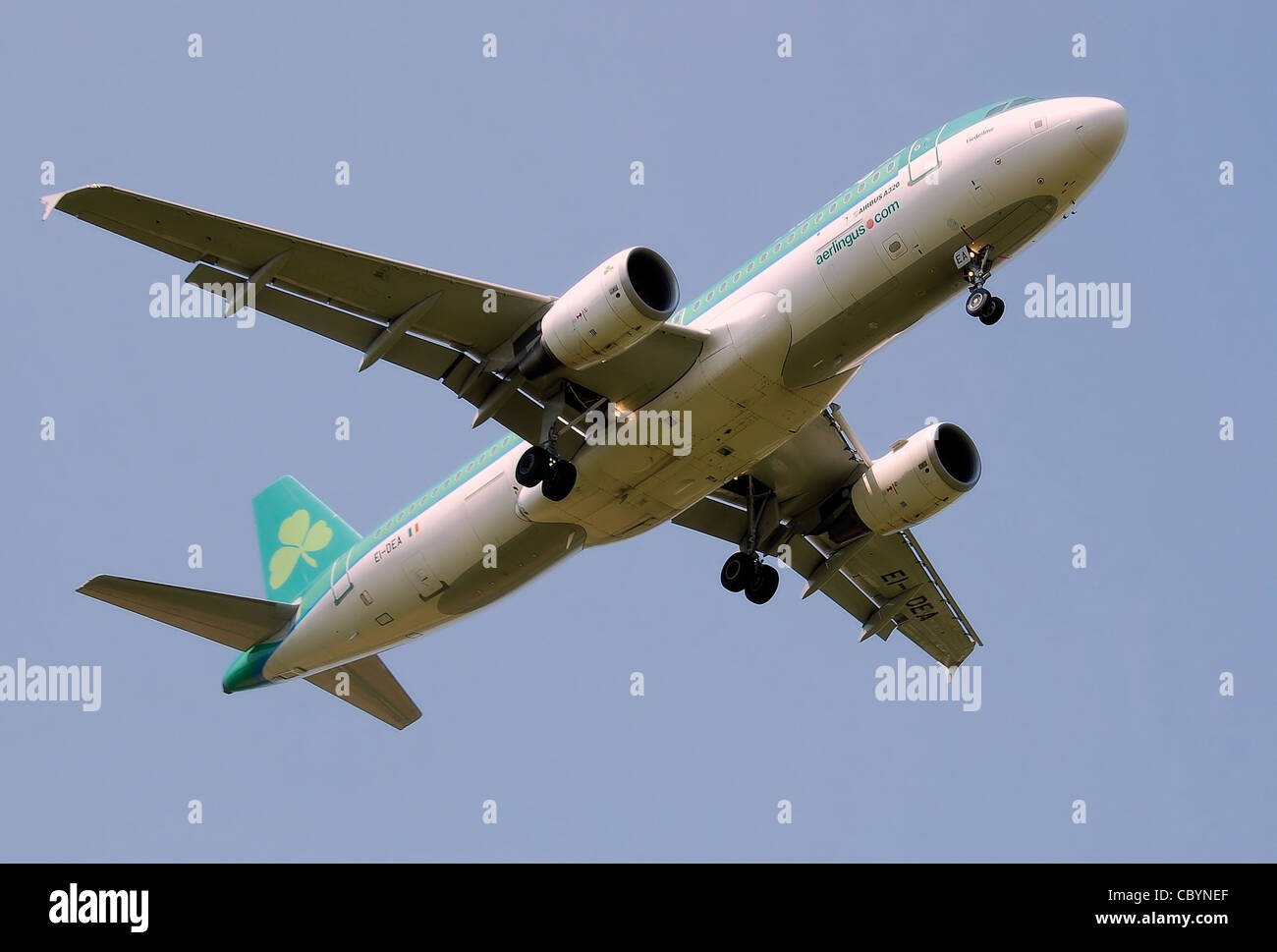 Aer lingus propeller plane hires stock photography and images Alamy