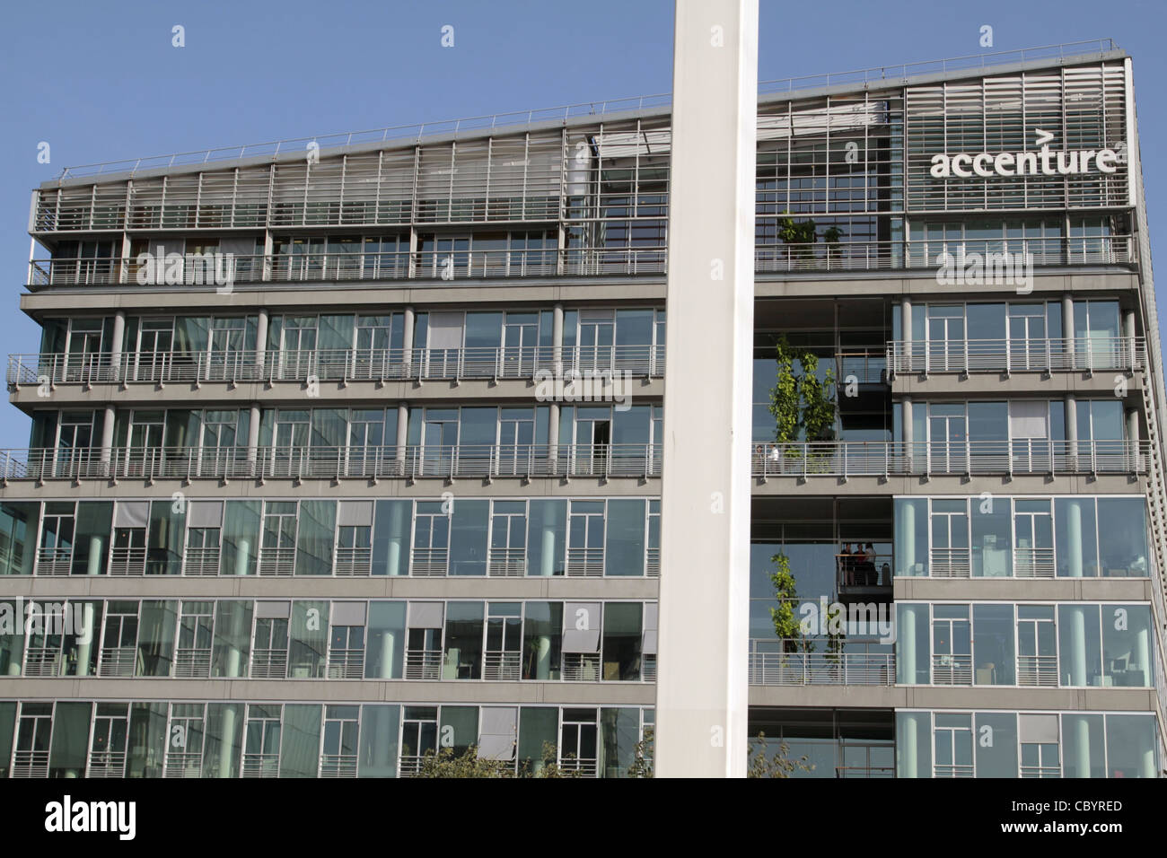 Accenture France HEADQUARTERS OF THE ACCENTURE CORPORATION, PARIS, 13TH ARRONDISSEMENT, FRANCE Stock Photo - Alamy