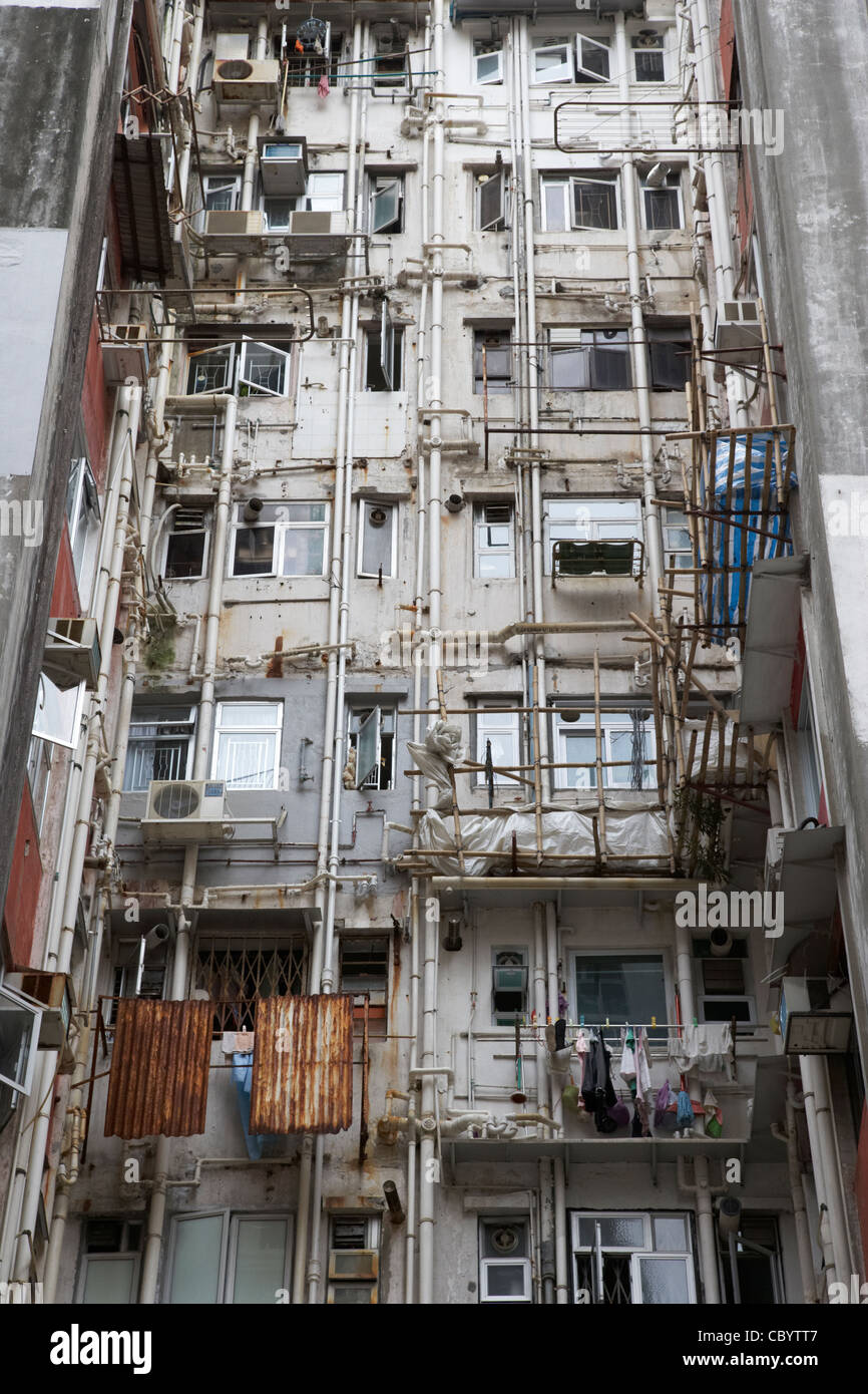 rear of old hong kong high rise hi density apartments hksar china asia Stock Photo