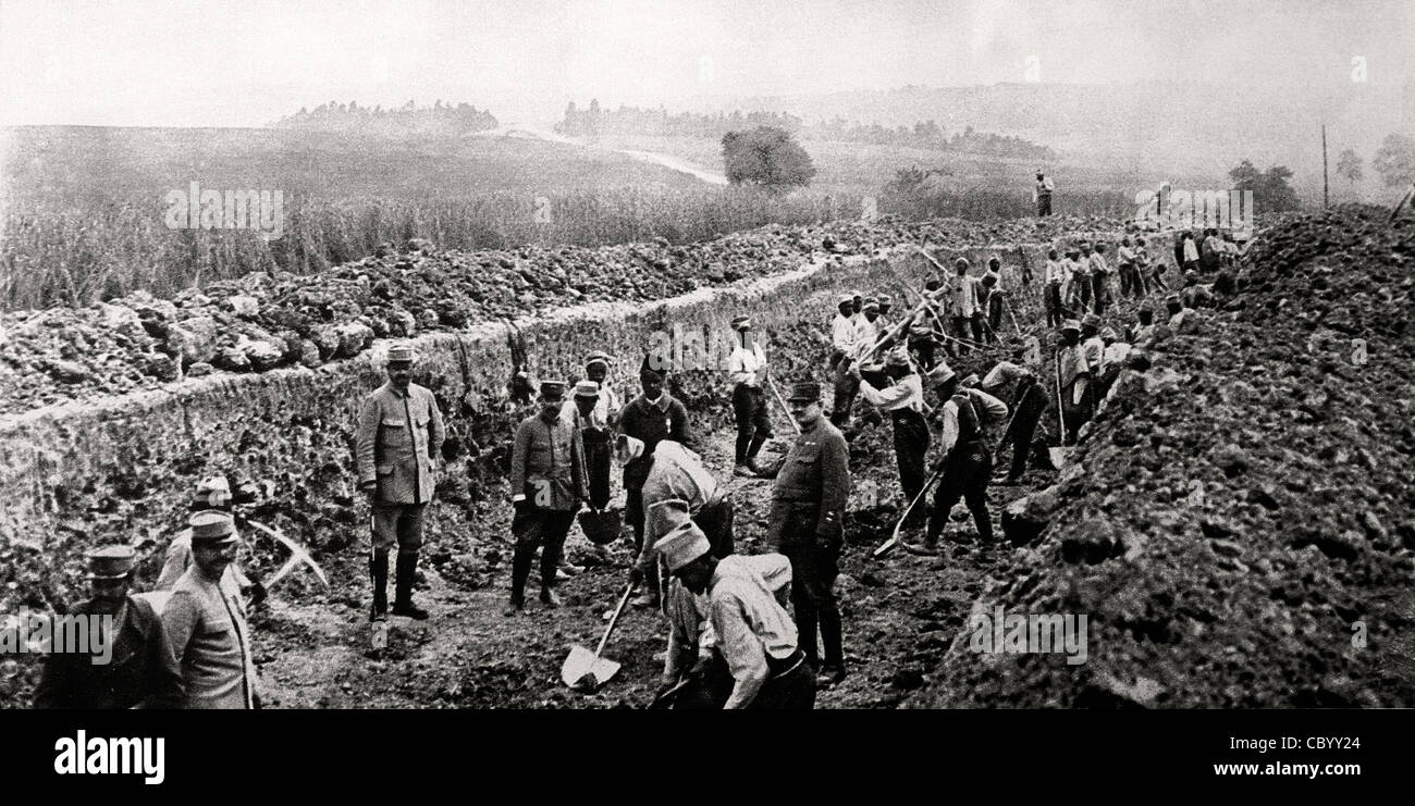 German Prisoners of War in France, at work in the quarries of the Meuse, during World War I Stock Photo