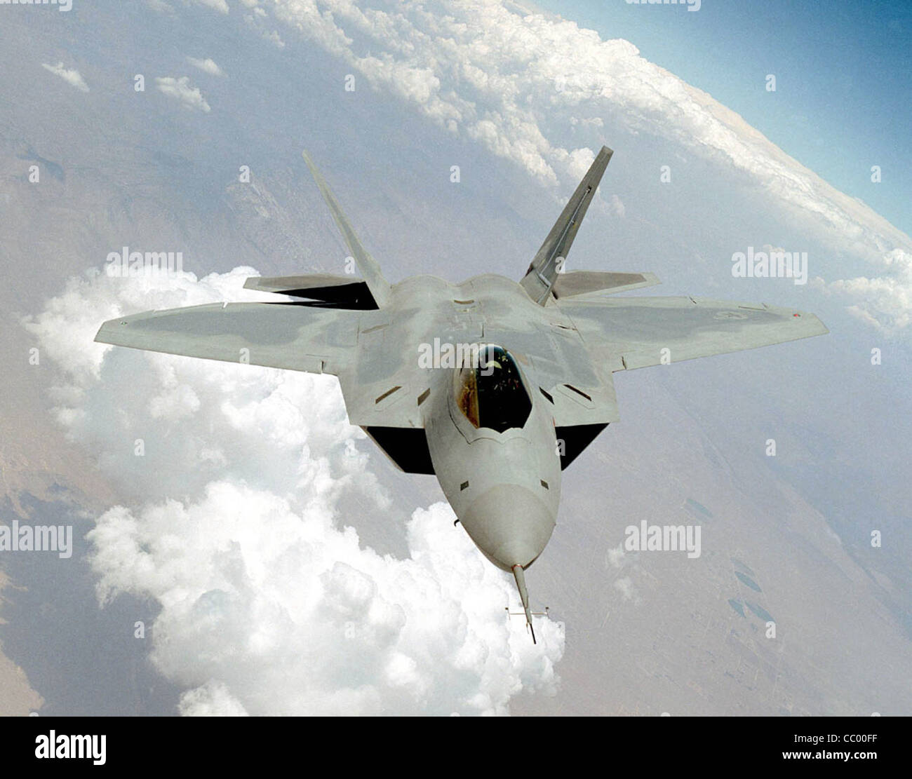 Raptor reaches 400 flight hour mark edwards air force base hi-res stock ...