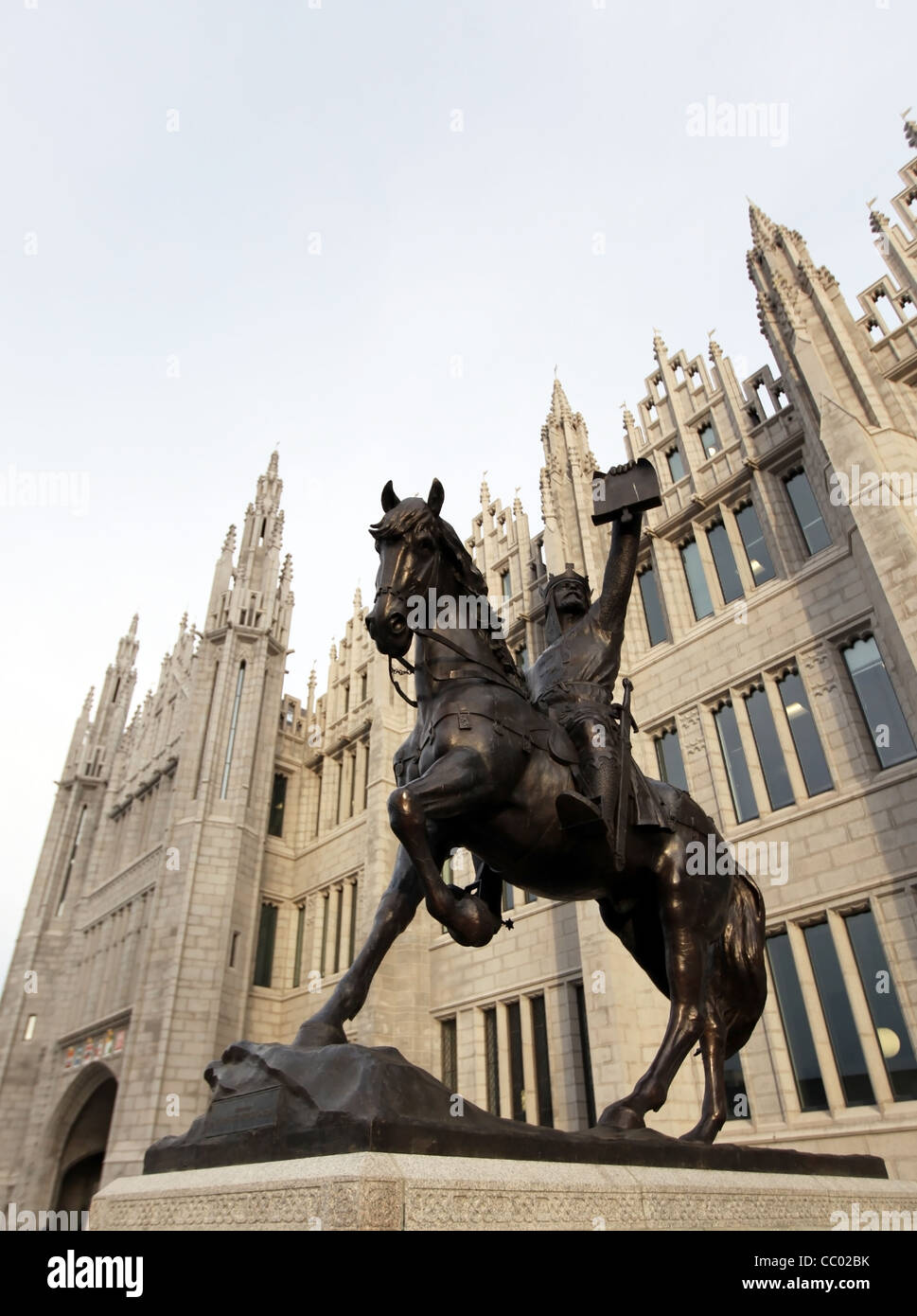 Statue of Robert the Bruce at newly refurbished Marischal College,  in Aberdeen city centre, Scotland, UK Stock Photo