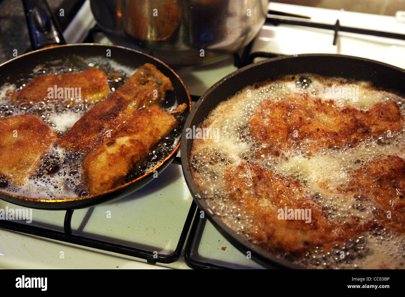 Bread crumb chicken fillets hires stock photography and images Alamy