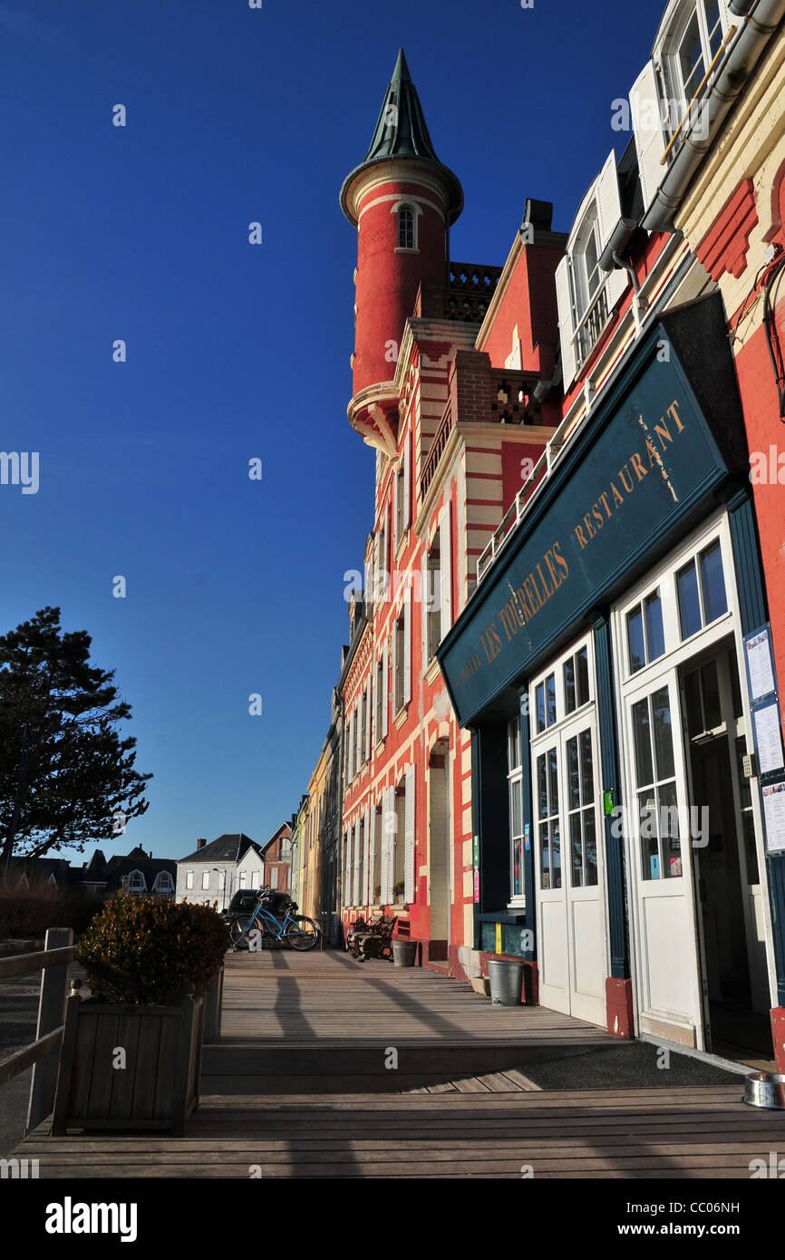 HOTEL-RESTAURANT 'LES TOURELLES', LE CROTOY, BAY OF SOMME, SOMME (80), FRANCE Stock Photo