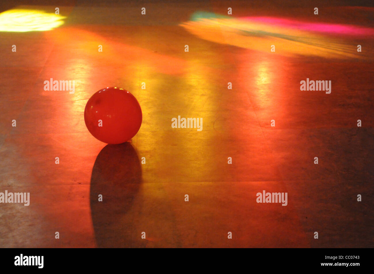 Disco dance floor hi-res stock photography and images - Alamy