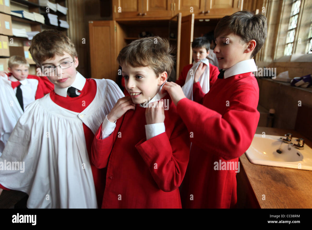 THE KINGS COLLEGE CHOIR IN CAMBRIDGE GET READY FOR THE CHRISTMAS EVE