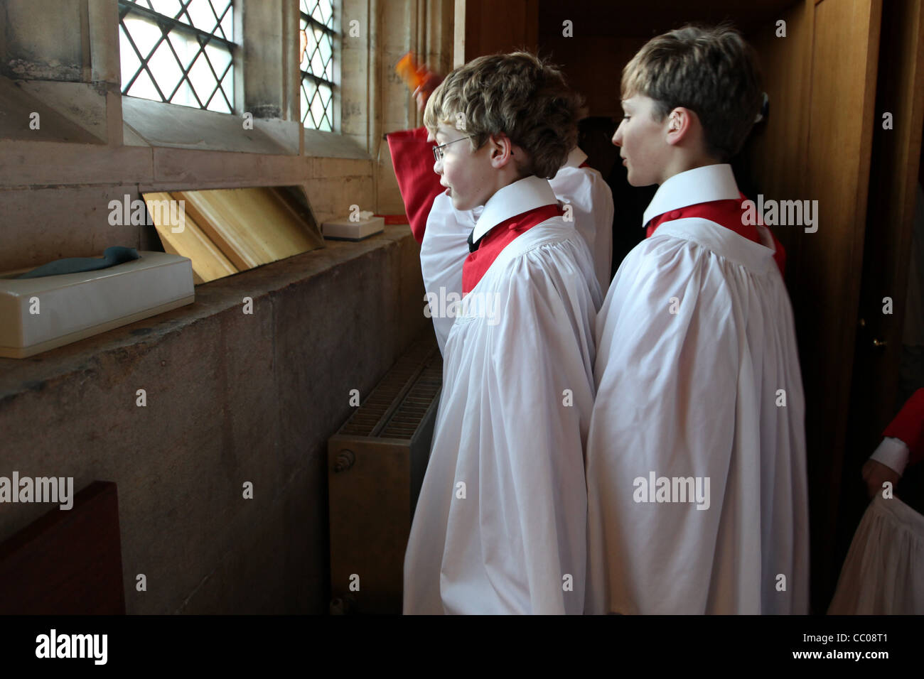 THE KINGS COLLEGE CHOIR IN CAMBRIDGE GET READY FOR THE CHRISTMAS EVE