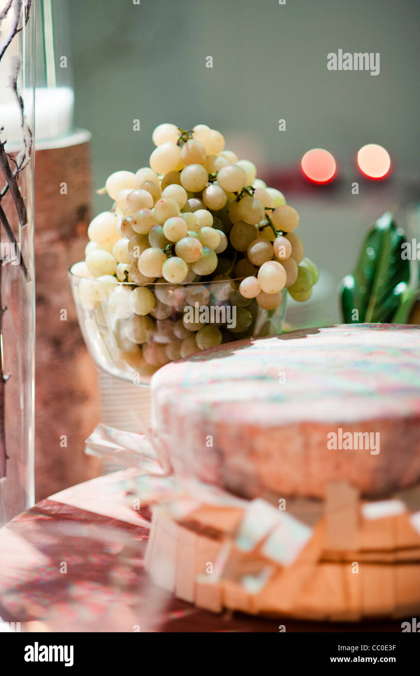 grapes in restaurant Stock Photo Alamy