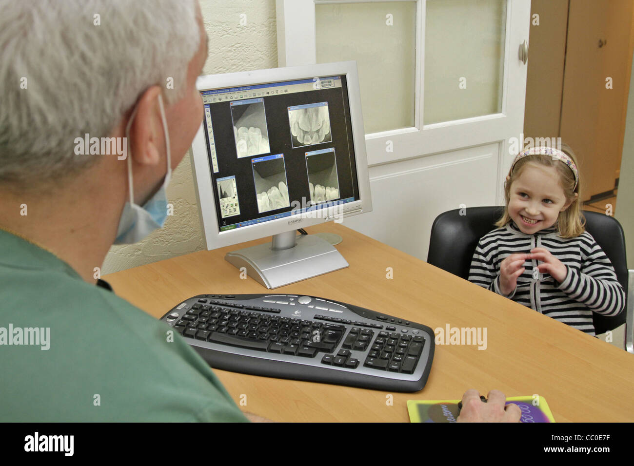 DENTAL XRAY, CHILD AT THE DENTIST'S, FRANCE Stock Photo Alamy