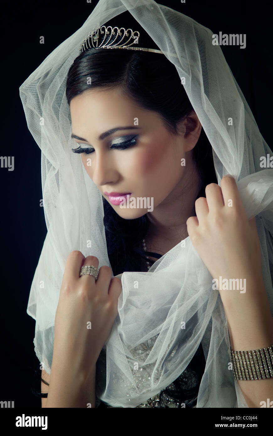 Beautiful Asian bride Stock Photo - Alamy