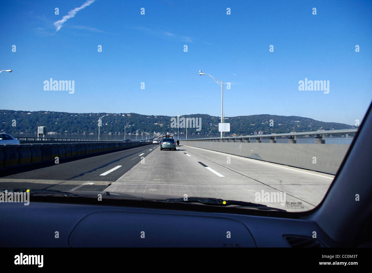 Going West on the Tappan Zee bridge New York State Thruway Highway 87 and 287 across the Hudson River. Stock Photo
