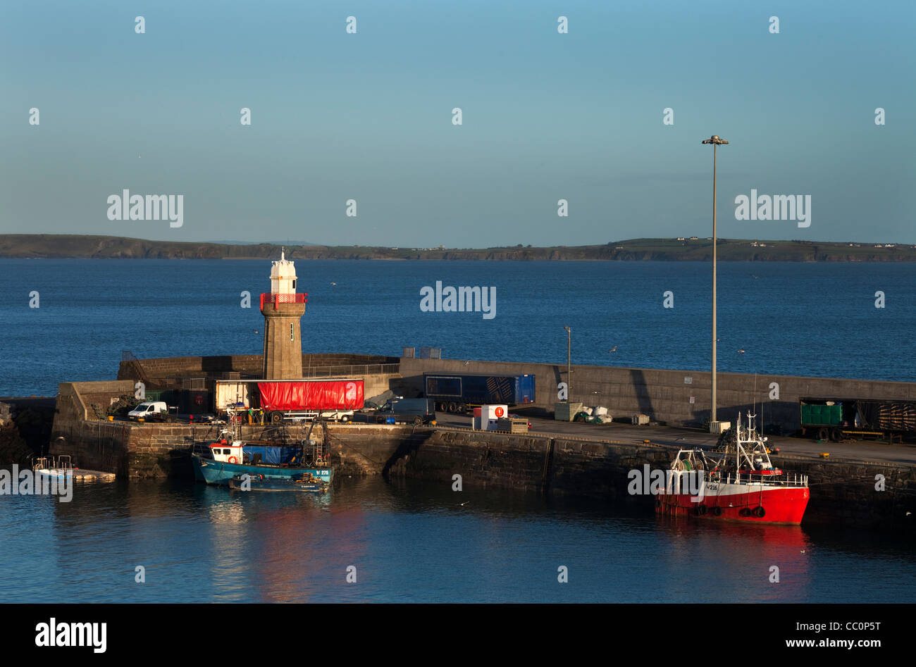 Lighthouse in the Harbour built in 1815 by Alexander Nimmo, Dunmore