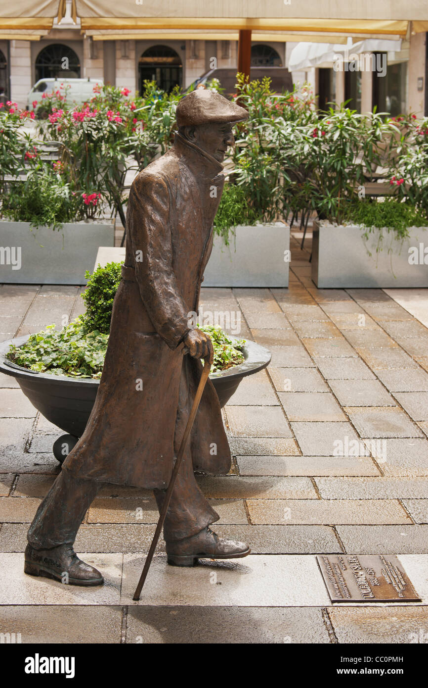 Statue by Umberto Saba (actually Umberto Poli), Trieste, Friuli-Venezia Giulia, Italy, Europe Stock Photo