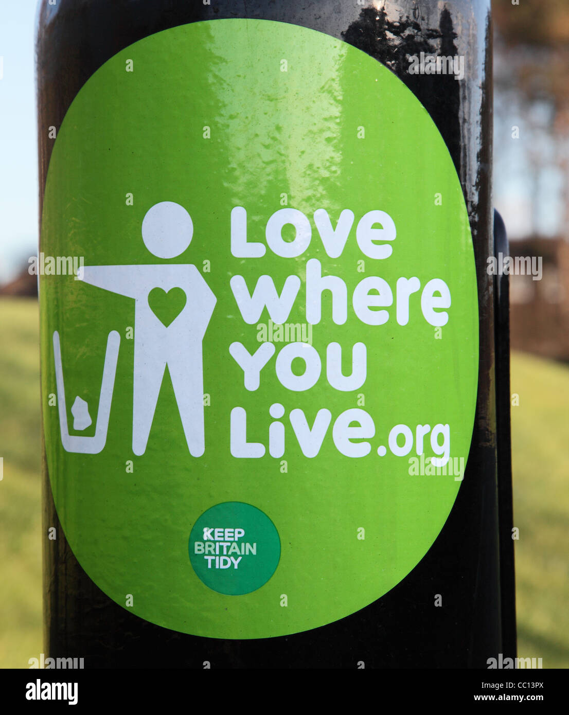 Love where you live, keep Britain Tidy sign on lamppost. Stock Photo