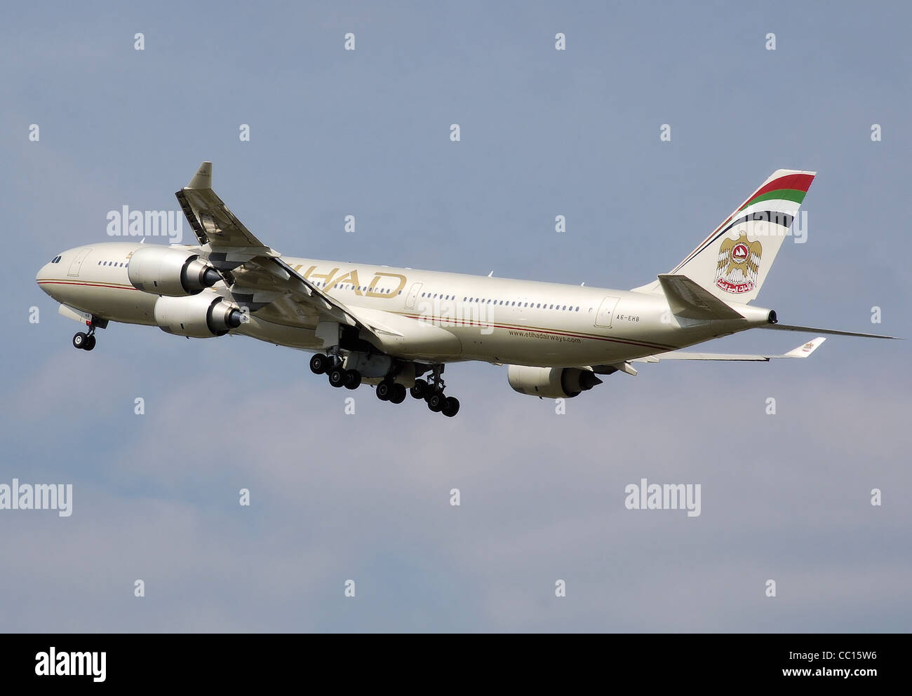 Herpa Etihad Airways Airbus A340-600 A6-EHK. 1:200. Etihad