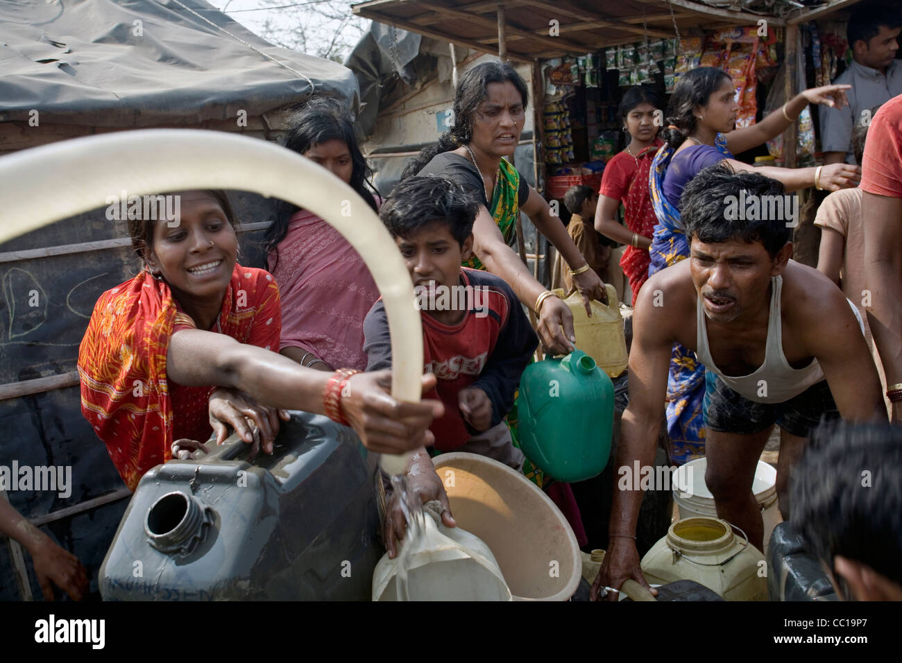 Container Slum Indian slum water pipe hi-res stock photography and images - Alamy
